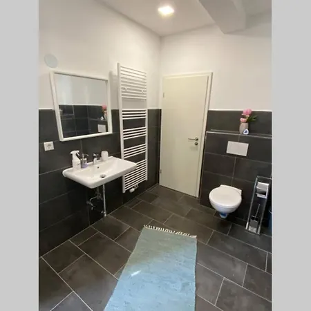Staywell Xxl Fuer 7 I Parkplatz I Kueche I Netflix Paderborn Exterior photo